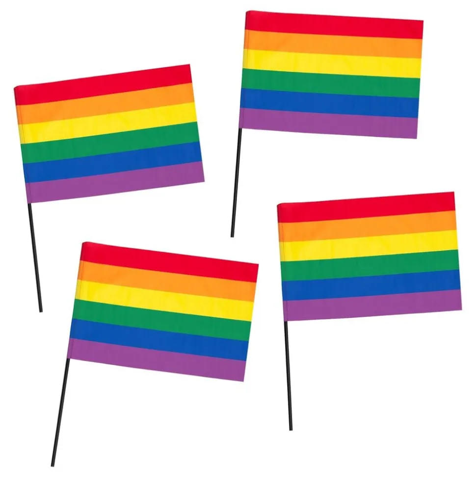 Prideflaggor på Pinne